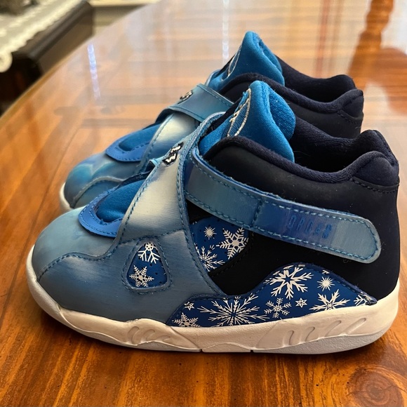 Nike AirJordan Retro 8 Snowflake Edition Toddler Shoes - Picture 2 of 10